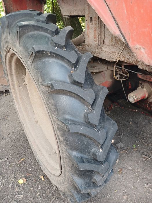 Продам трактор Т 25 та завчастини в придачу