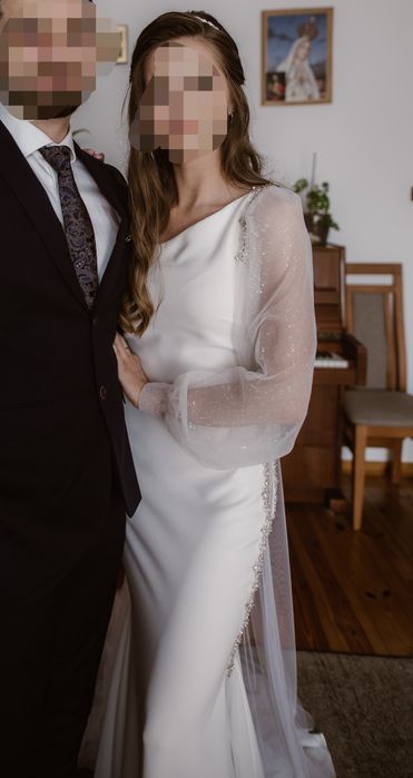 Suknia ślubna rybka Amaltea Pronovias off white