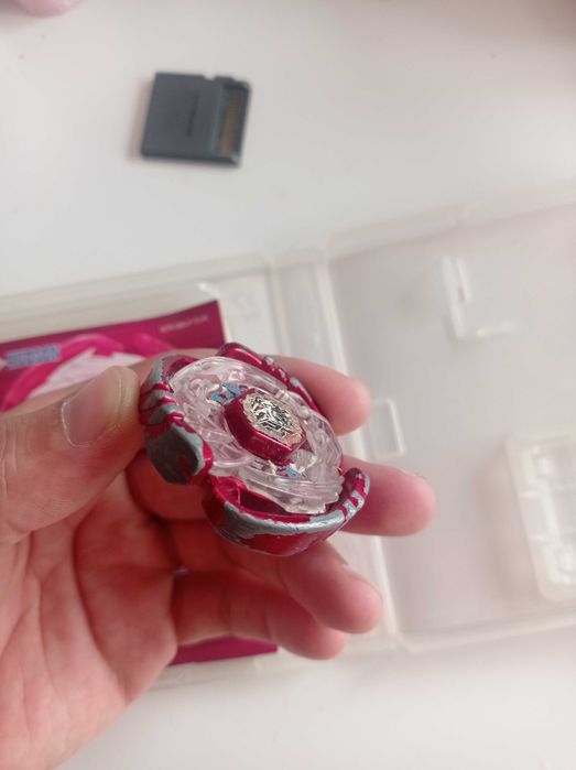 Beyblade Metal Fusion Cyber Pegasus - Nintendo DS - com Beyblade