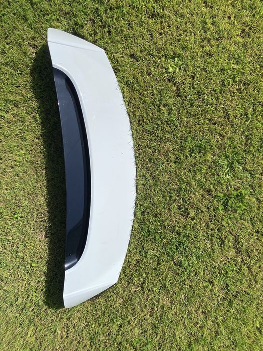 Jaguar i pace спойлер задньоі кришки багажника