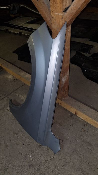 Крило ліве ауді q7 4m колір lc9x в ідеальному стані