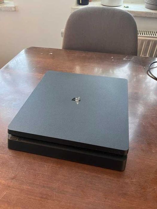 Konsola PlayStation 4 Slim - sprawna, bez gwarancji