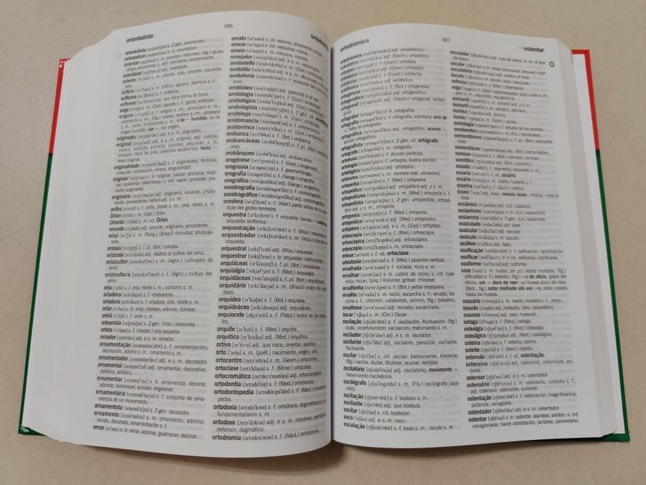 Dicionário Universal Português - Espanhol (Novo)