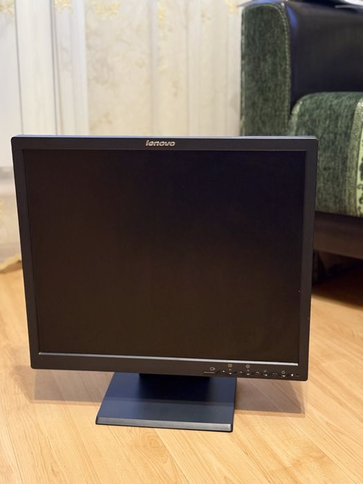 Новий монітор Lenovo 19″ 6135-AG2 | 5:4 | VGA | Не використовувався