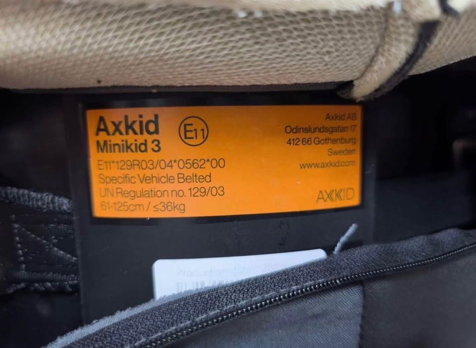 Fotelik samochodowy RWF Axkid Minikid 3.0