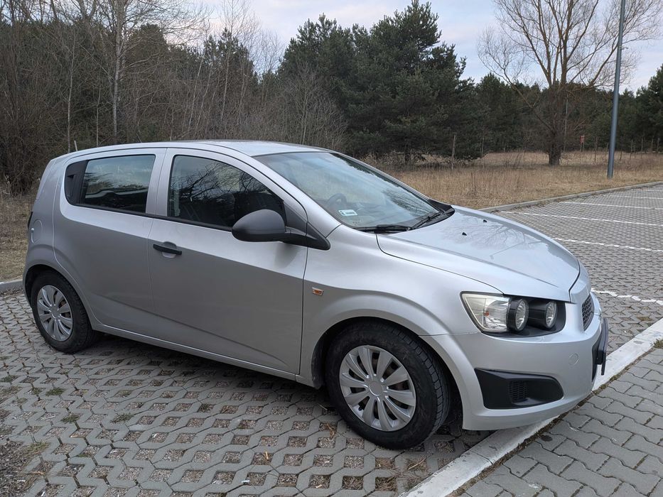 samochód chevrolet aveo