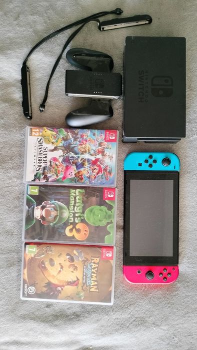 Konsola Nintendo switch z grami