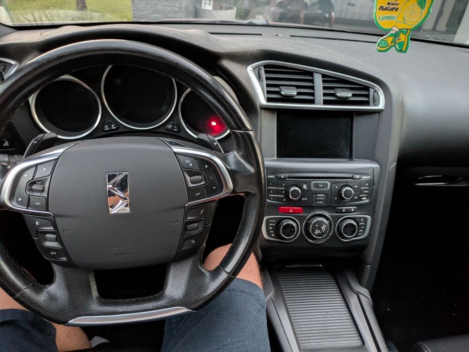 CITROЁN DS4 Hatchback 1.6 HDi Diesel 112 cv / 82 kW 2011 - 2015 9HR (DV6C)