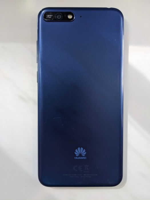 Смартфон Huawei Y6 2018