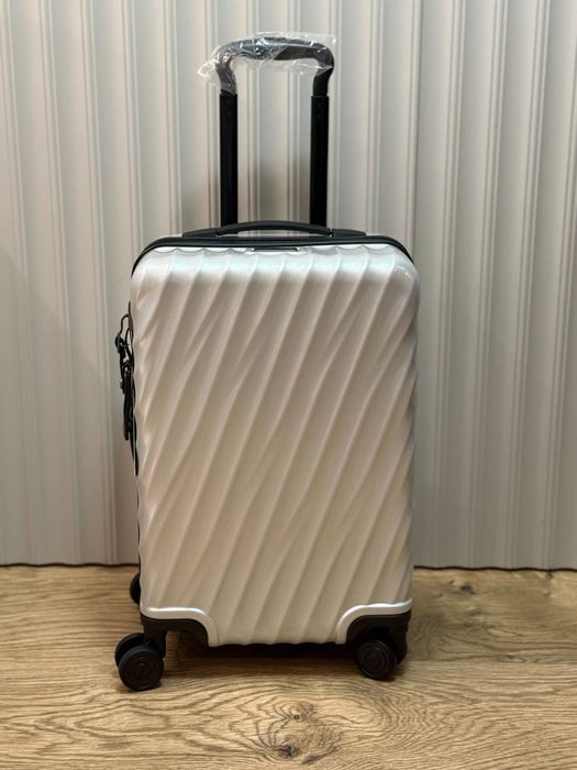 Чемодан TUMI 19 Degree Carry-On/ валіза для ручної поклажі