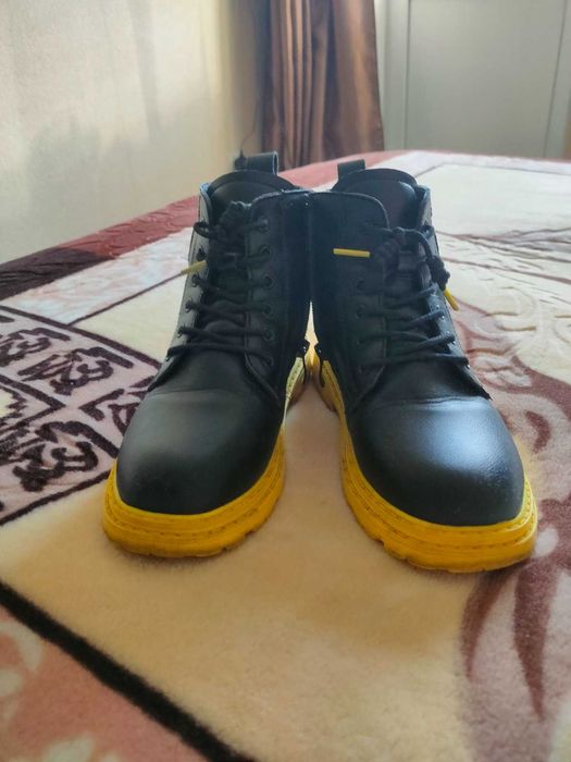 Ботінки для дівчинки