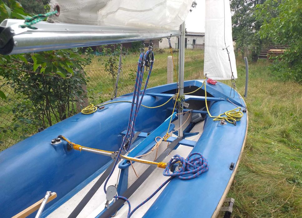 Żaglówka klasy 420