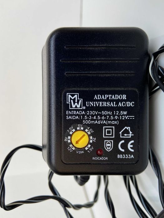 Universal AC/DC Adapter64752174091393120