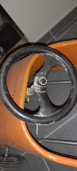 Carrinho de pedais sobrinca