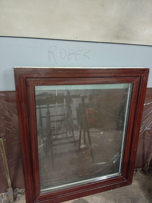 Okno uchylono rozwierne