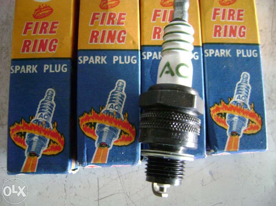 Vendo pecas para peugeot 504/505 Pneus ímpar