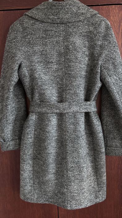 Пальто сіре жіноче
