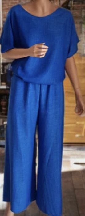 Komplet niebieski  spodnie +bluzka r.50