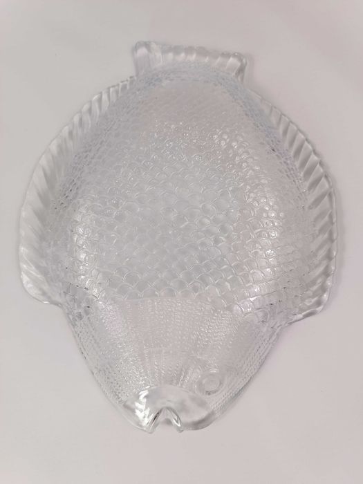 Zestaw trzech półmisków w kształcie ryby