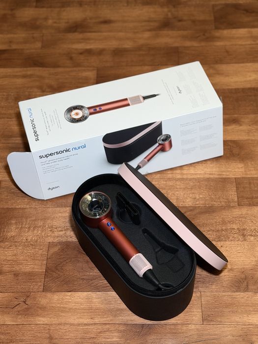Фен Dyson Supersonic HD16