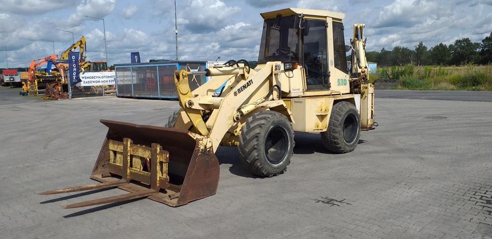 Benati 4x4  Koparko ładowarka BENATI 5.10