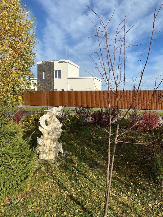 Продам ділянку 20 сот в котеджному містечку HOME RESORT