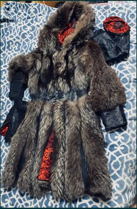 Futro naturalne z czarnoburki designer