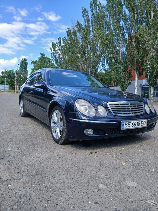 Mercedes-Benz e-class w211