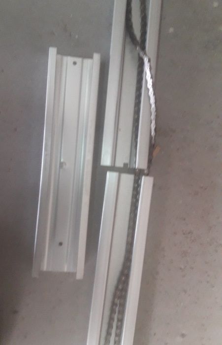 Napęd do bramy garażowej z 2 pilotami, automat na pilota do drzwi