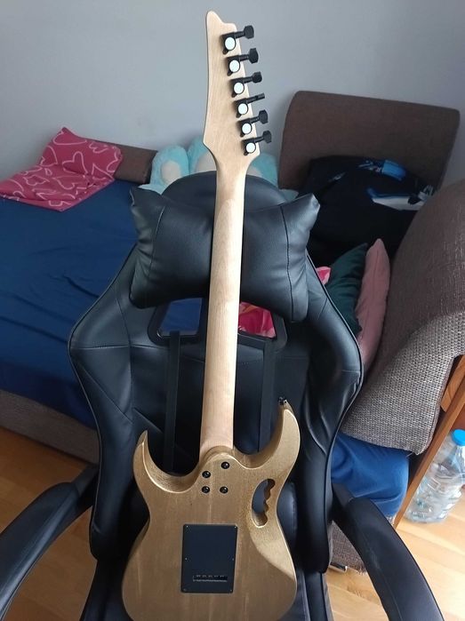 Gitara DIY w stylu Ibanez Jem Jr. Steve Vai signature