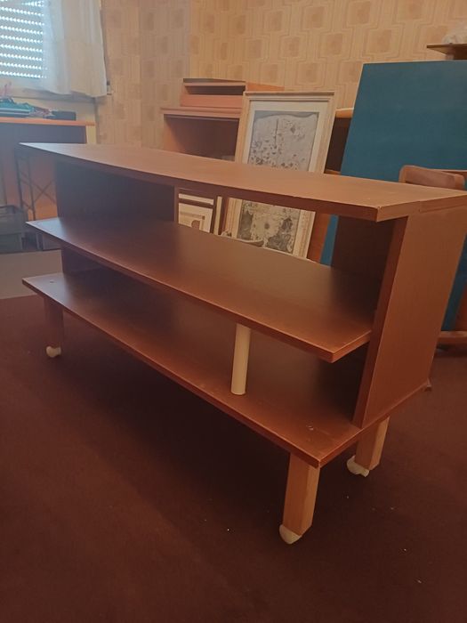 movel com prateleiras