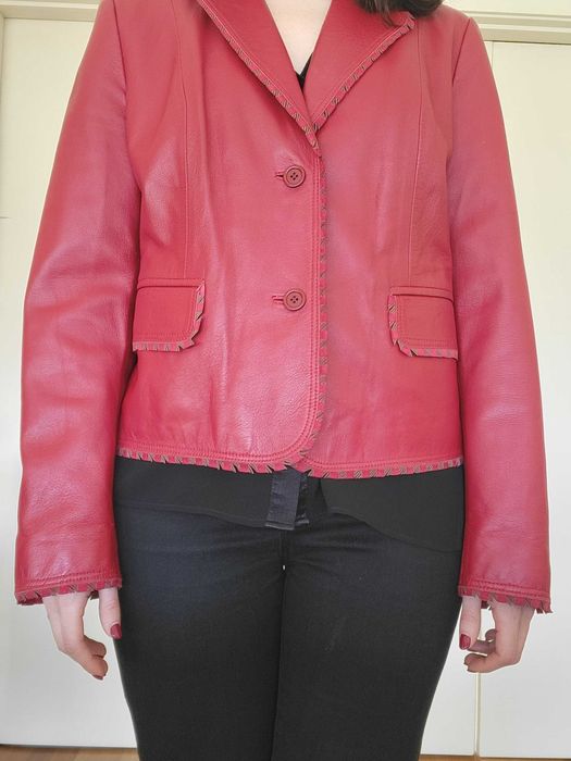 Casaco Couro Vermelho com Farripas Castanhas (NOVO)