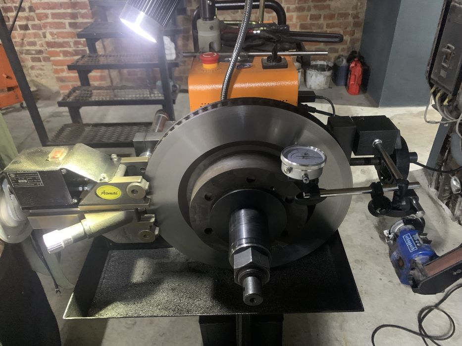 Проточка гальмівних дисків