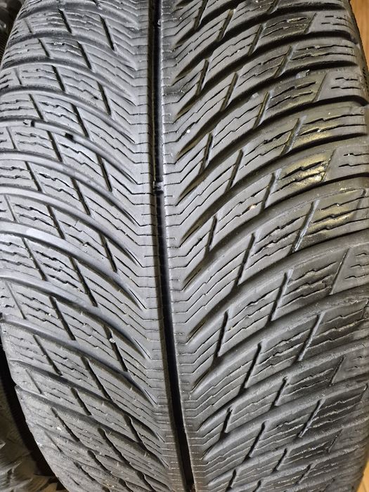 235/45/18 Michelin Para zima 6,5mm 23r