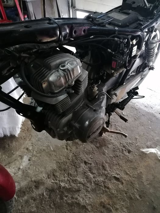 Honda CB 250 N para peças. Motor  às peças