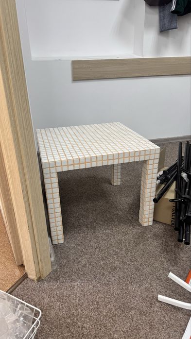 Плиточний журнальний столик/тумба з плитки