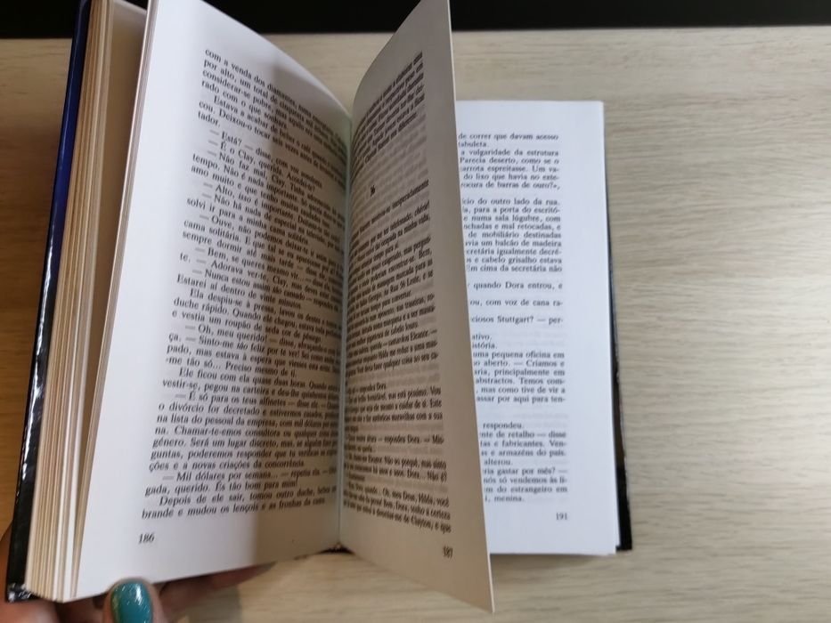 Livro "O Sétimo Mandamento" de Lawrence Sanders