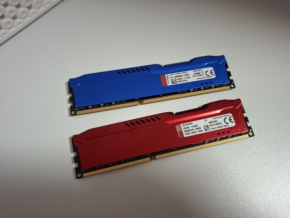 Various computer materials64551281640578122