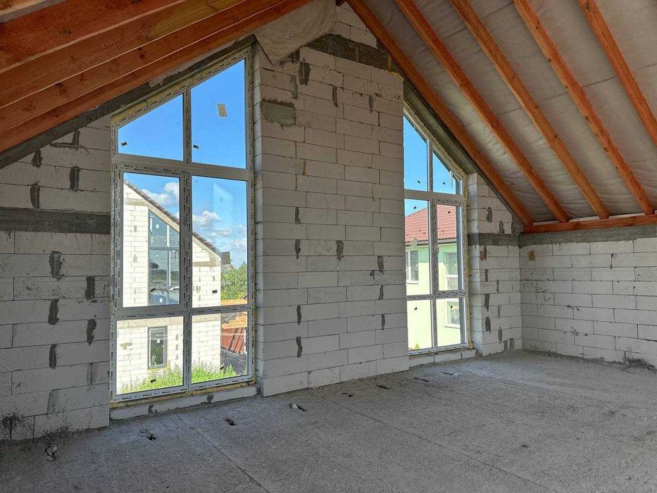 Продаж котеджу таунхаусу дуплексу в с.Погреби. Будинок 100 кв.м