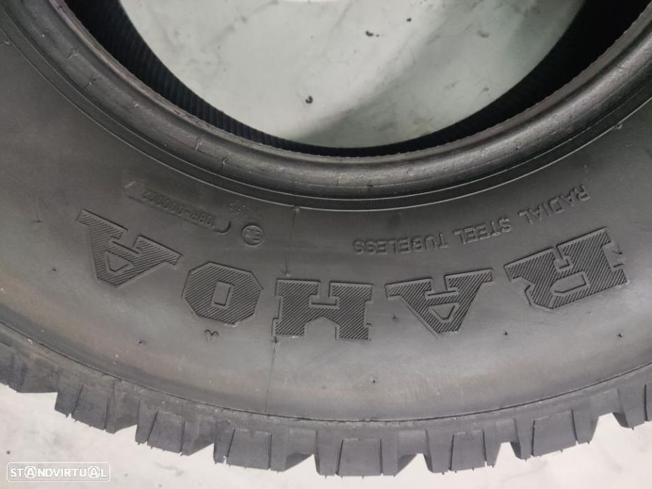 2 pneus novos  nelcaf 265-70r16 Oferta da entrega  260 euros