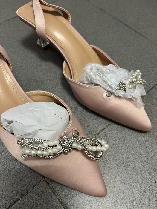 Sapatos novos de tacão médio Shein,rosa com pedras,37-10€