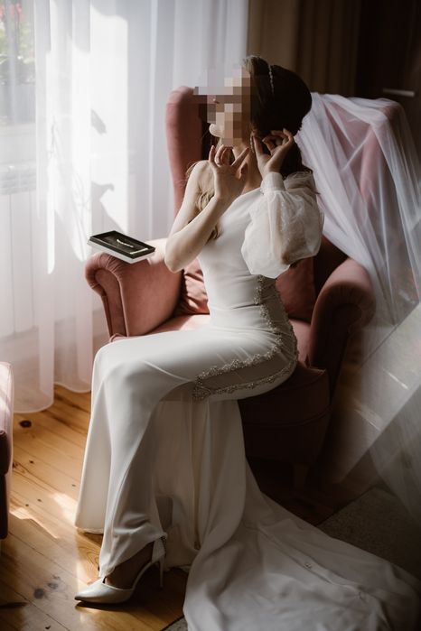 Suknia ślubna rybka Amaltea Pronovias off white