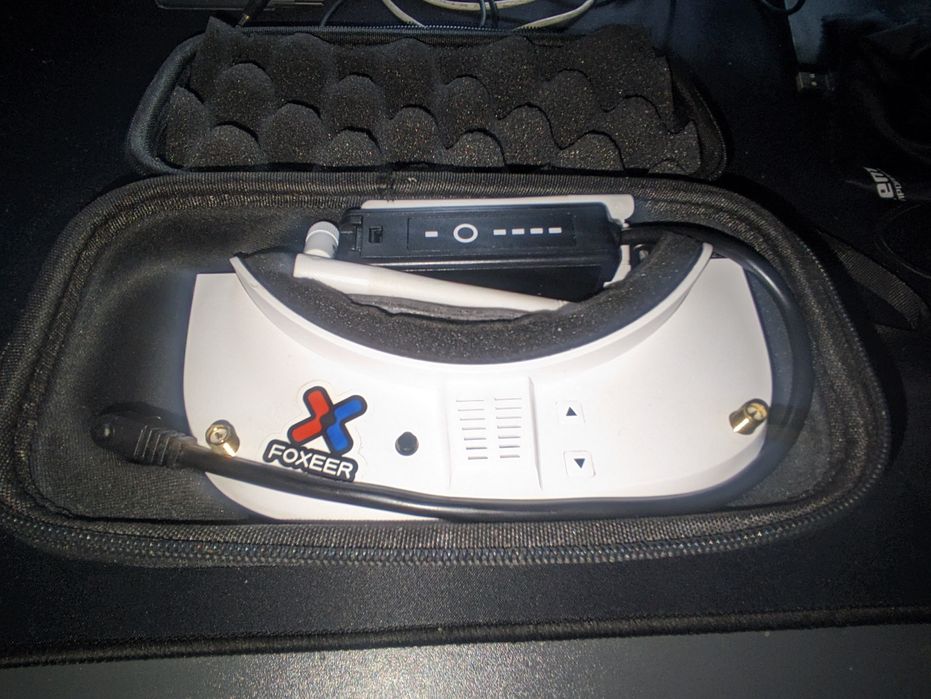 gogle analogowe fpv eachine ev100d