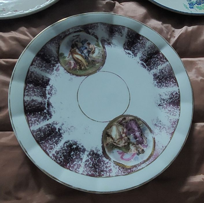 Pratos antigos decorativos