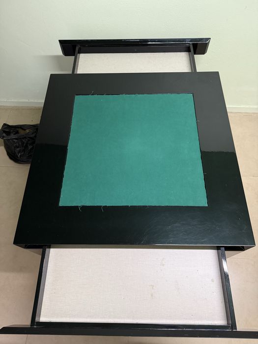 Mesa de jogo para sala