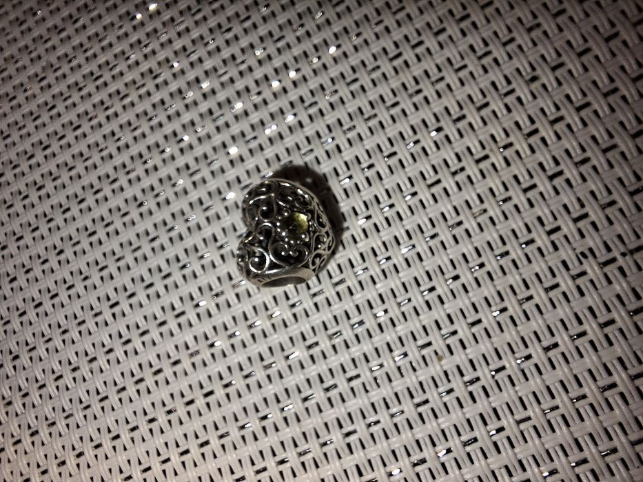 Charms pandora serduszko ze stanów