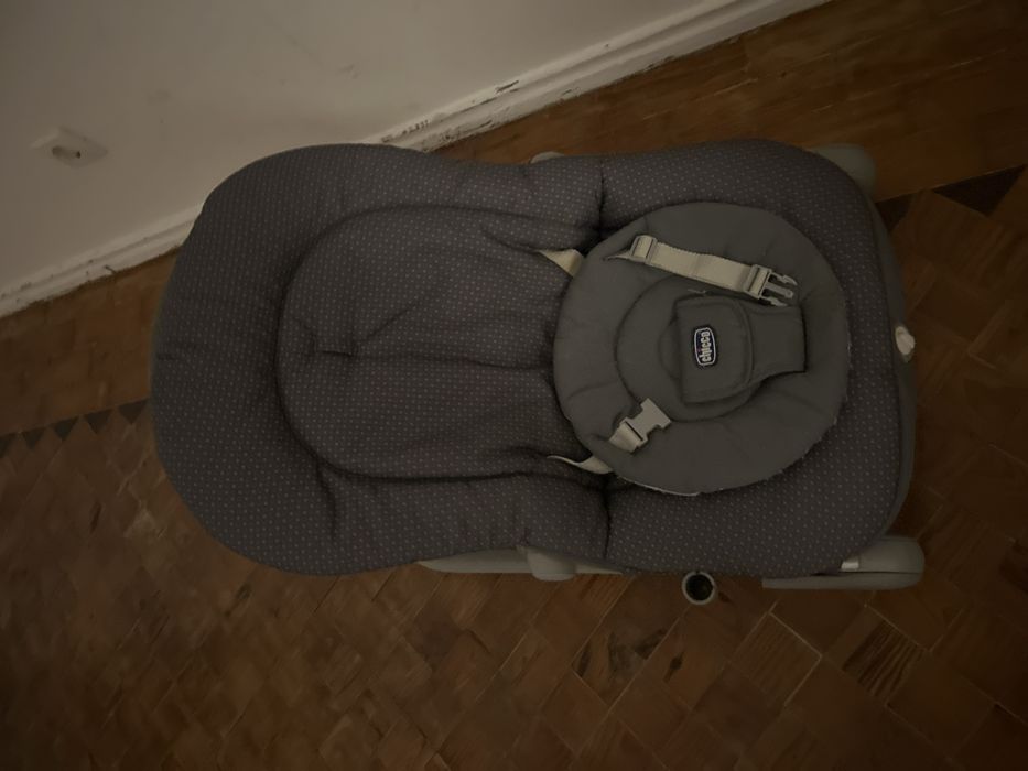 Espreguiçadeira para Bebé Chicco (Cinza) – Com Redutor