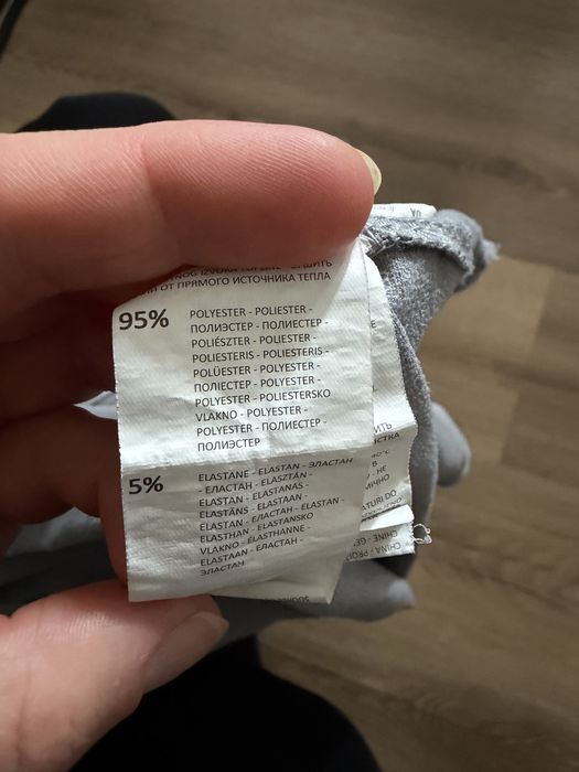 Elegancka koszulka bez rękawów Mohito