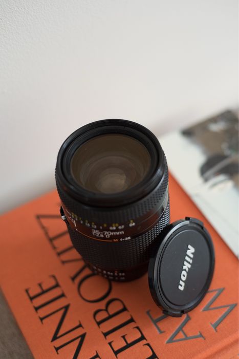 Nikon AF Nikkor 35-70mm f/2.8D