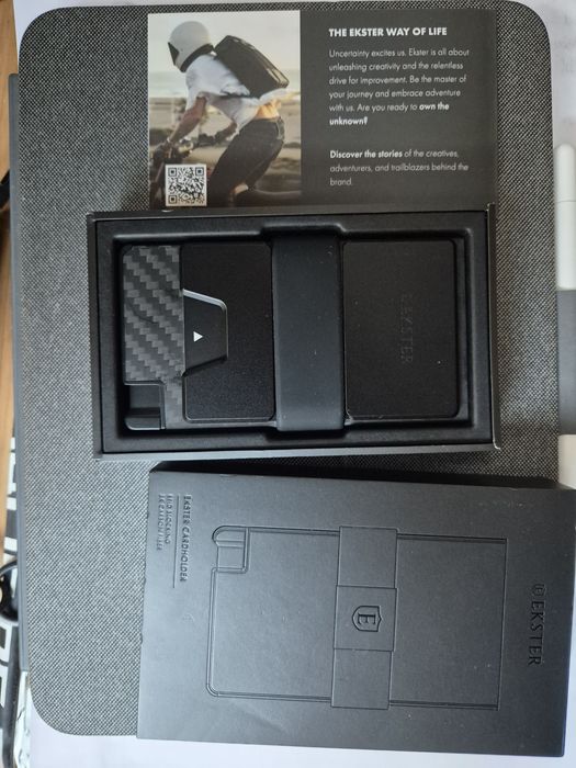 Ekster Cardholder Pro - Carbon Fiber